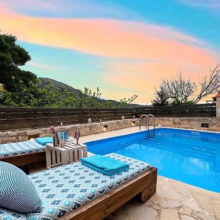 Ferienhaus Apple Privater Pool Kournás